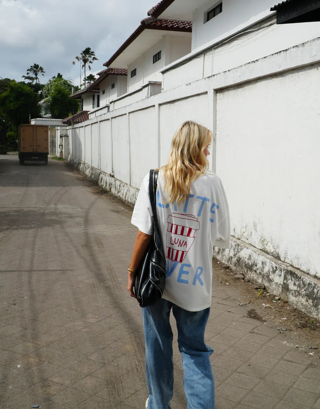 Luna Lane || The Latte Tee