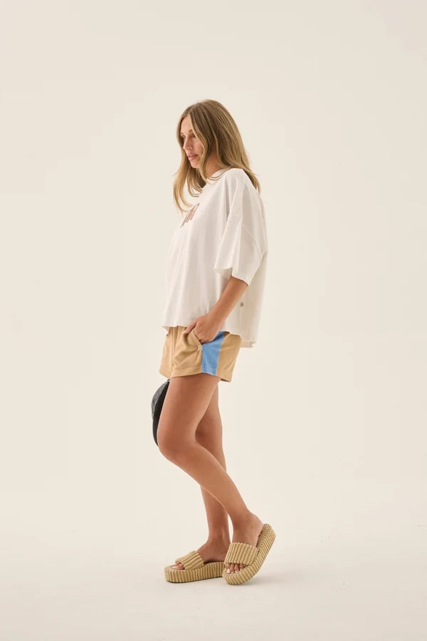 Araminta James || Oversized Tee - Snow