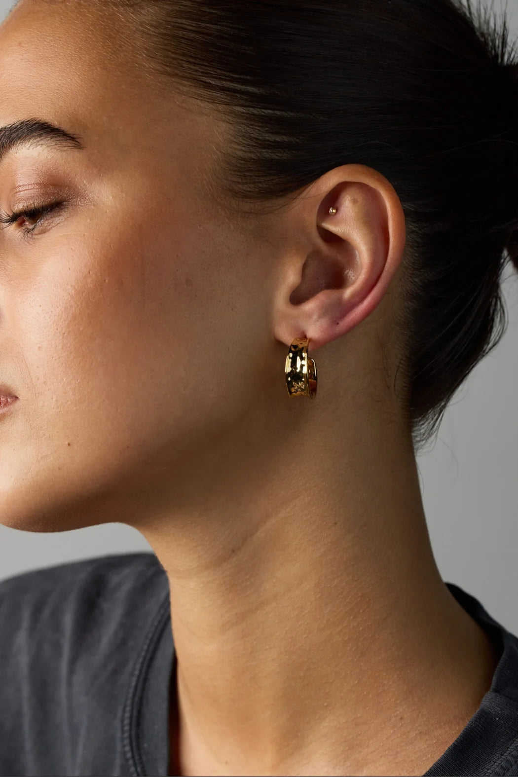 Zafino || Bianca Mini Hoop- Gold