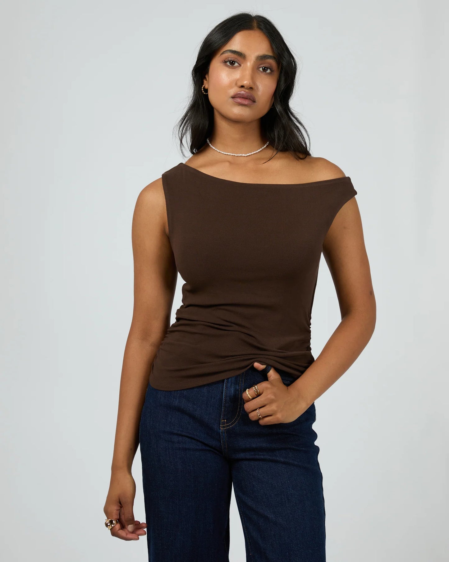 AAE || Kylie Off The Shoulder Top - Brown
