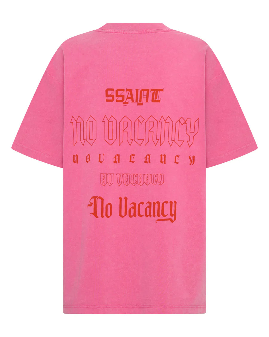 SŚAINT || No Vacancy Tee Dark Pink Acid Wash