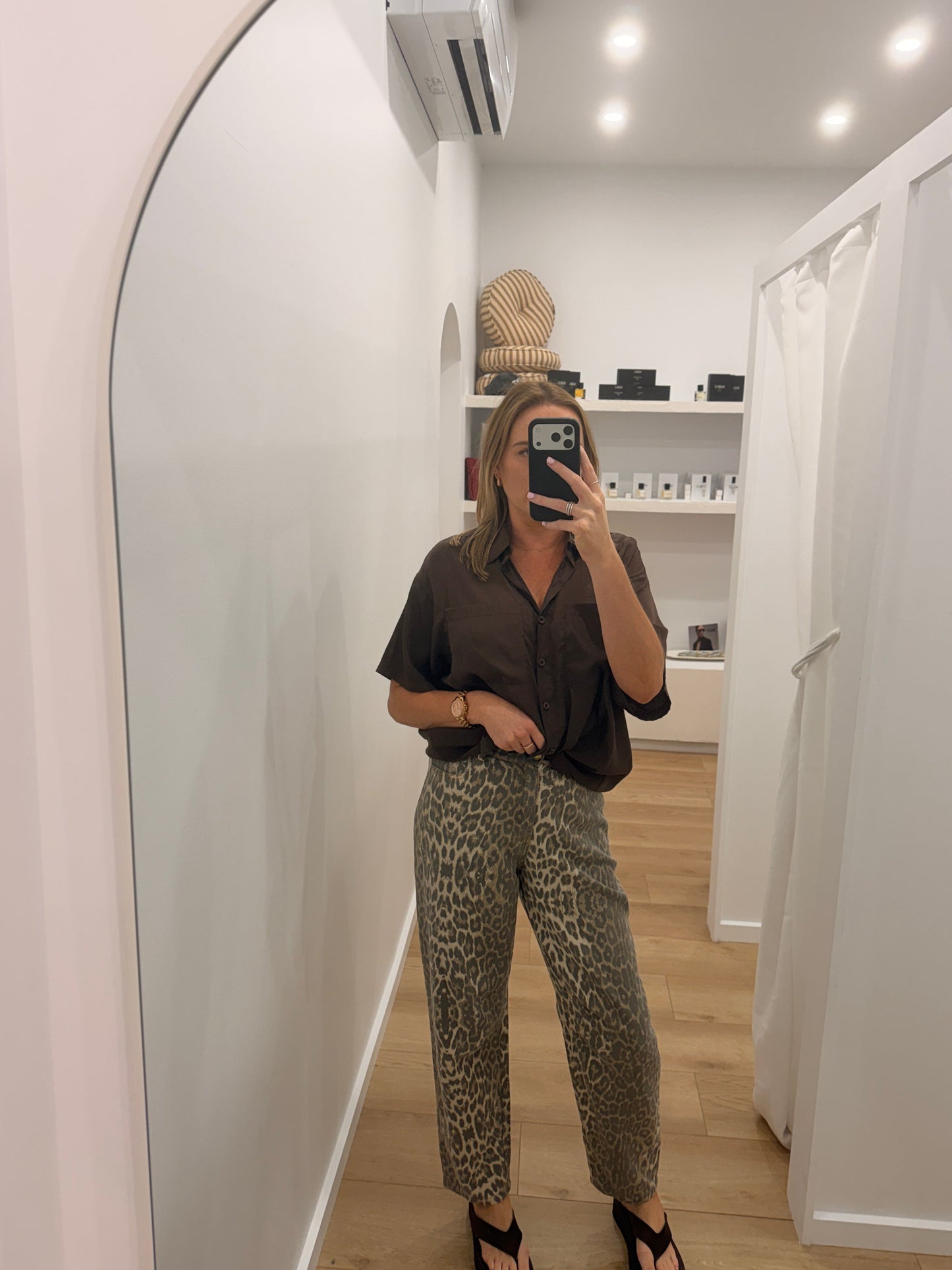 Zula Barrel Leg Jeans