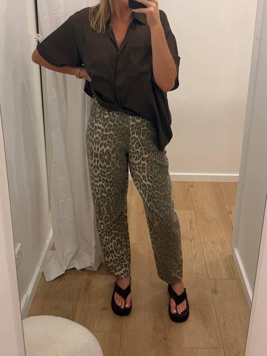 Zula Barrel Leg Jeans