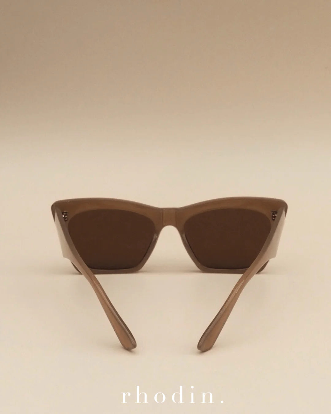 Rhodin || Caramel Beach Sunglasses - Classic