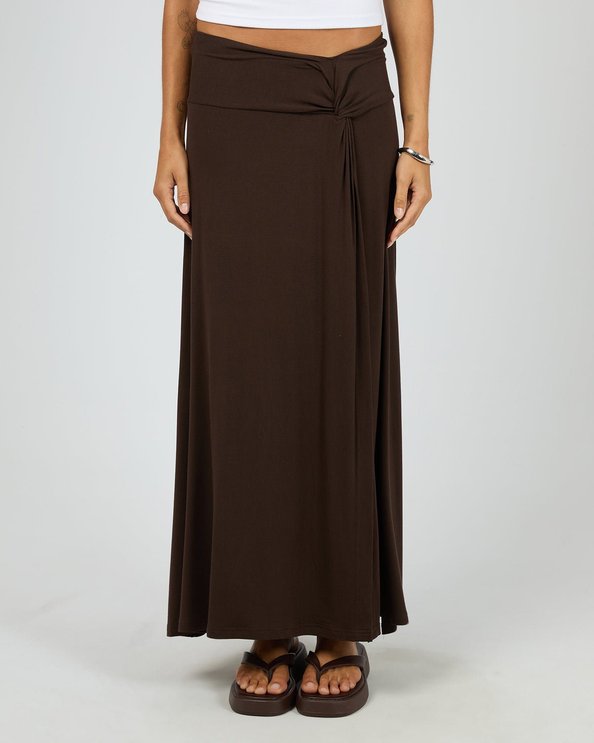 Twist detail maxi skirt